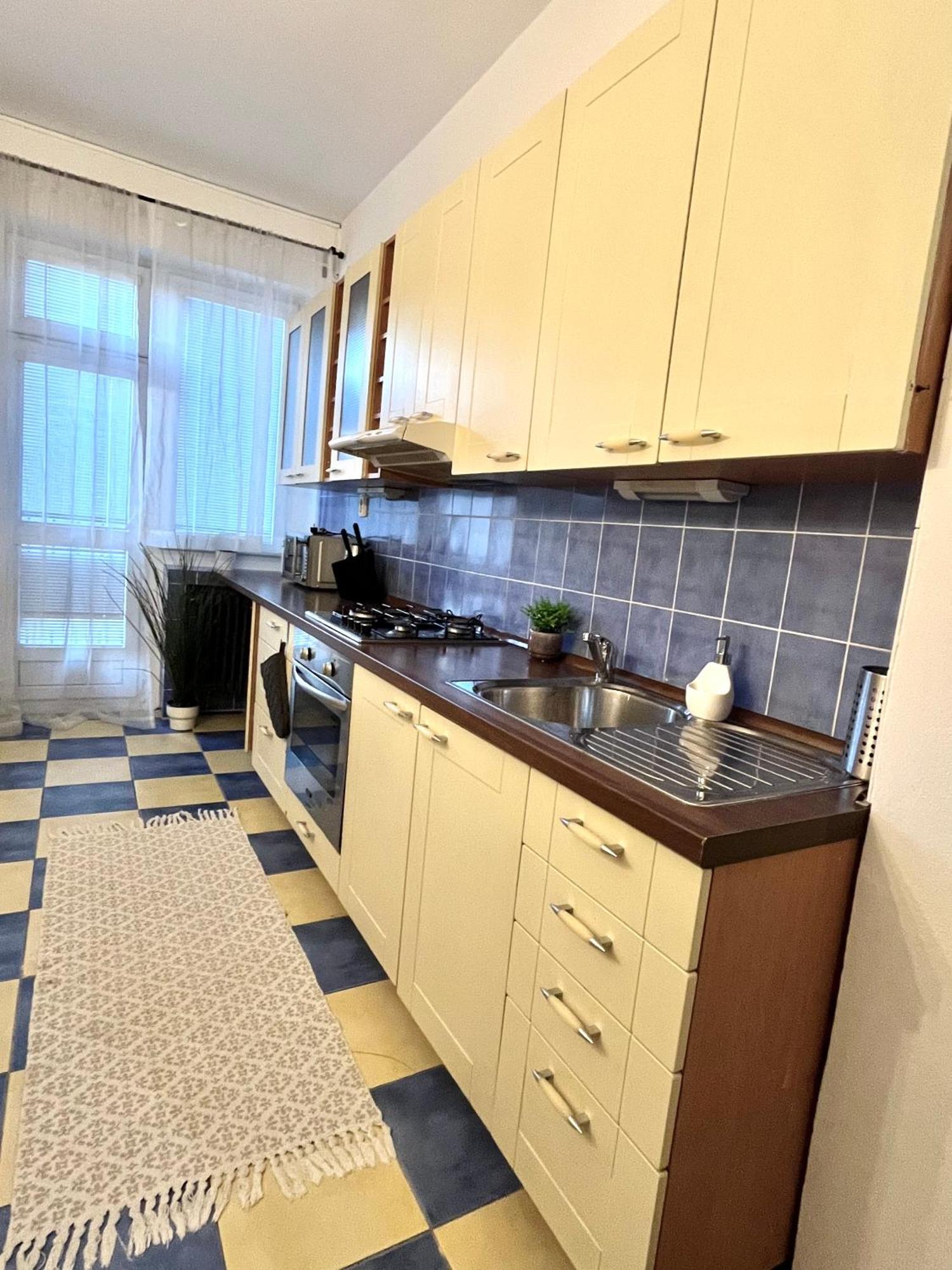 Audrey Hepburn Apartment Cathedral View Top Location Air Conditioned Bratislava Bagian luar foto