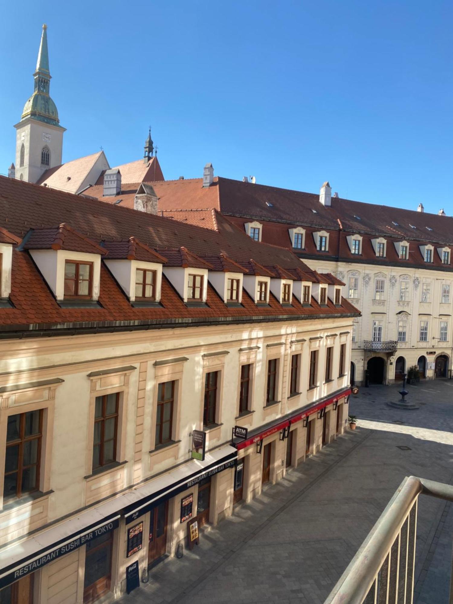 Audrey Hepburn Apartment Cathedral View Top Location Air Conditioned Bratislava Bagian luar foto